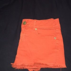 AMERICAN EAGLE stretch orange/peach shorts
